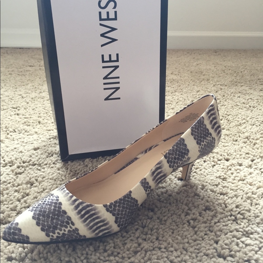 Nine West Xeena Pump - Brand New (never worn) - Picture 6 of 8